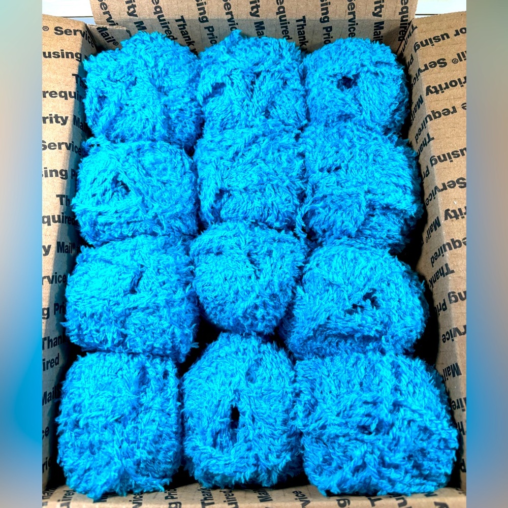 12 SKEINS YARN